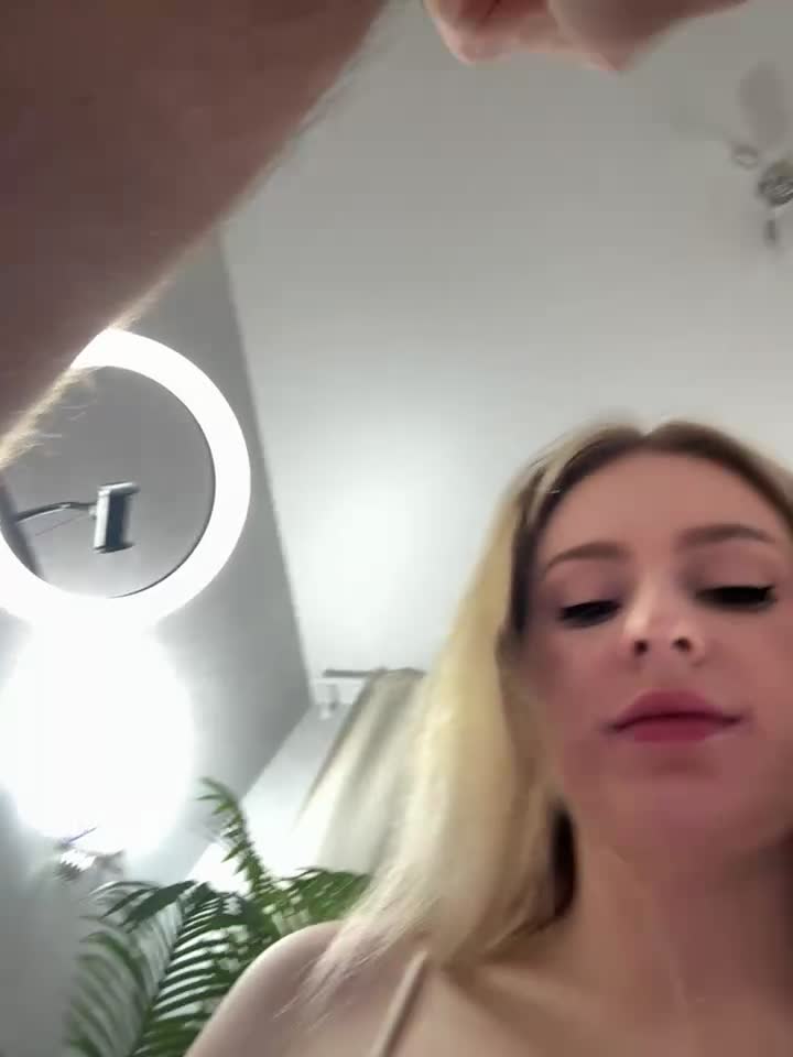 CaseyCumFace - Stripchat webcam show • Wednesday, September 3, 2025 #Cowgirl #Blonde #Handjob